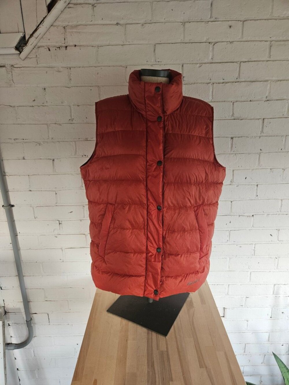 ✨ Eddie Bauer StratusTherm Down Puffer Vest ✨